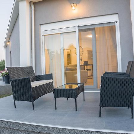 Apartmani Toni Дрниш Екстер'єр фото