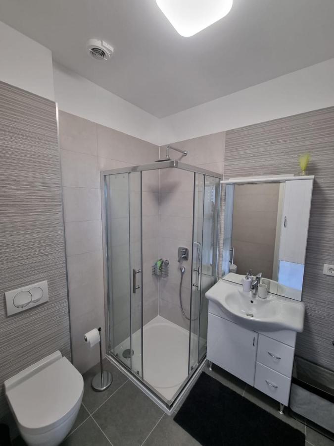 Apartmani Toni Дрниш Екстер'єр фото